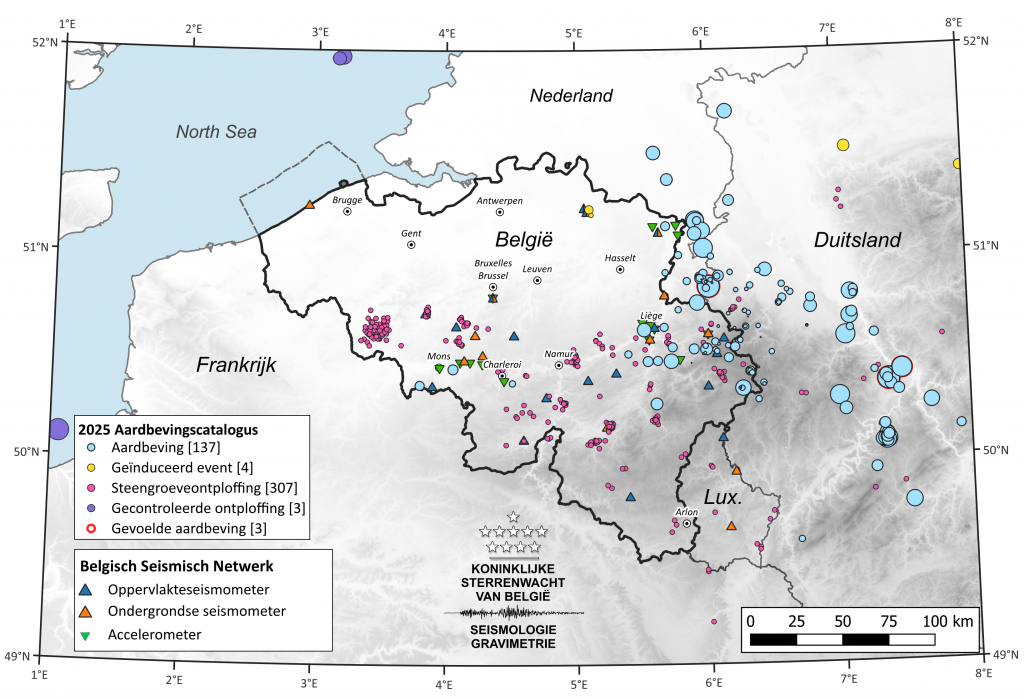 Kaart van België en omgeving met stippen die aardbevingen en seismische gebeurtenissen aangeven